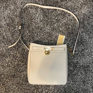 ✨NWT 🔥 Michael Kors White Crossbody bag